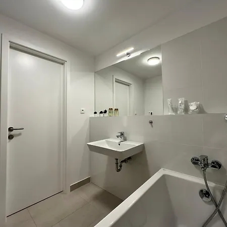 Vyhlad Na Mesto, 24. Poschodie, Free Parking * Bratislava