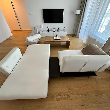 公寓 Vyhlad Na Mesto, 24. Poschodie, Free Parking