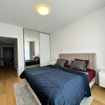 Vyhlad Na Mesto, 24. Poschodie, Free Parking *